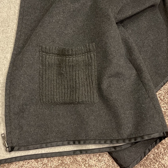 Lands' End Charcoal Cape with Zipper and Hood, Sz XS/S - Picture 8 of 8